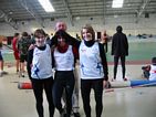 Les hurdleuses avec le coach Michel Montesquit